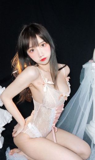 亚洲精品久久久久久国产精华液_超清完整在线观看